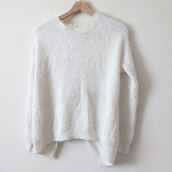 Lulus Weekend in Aspen Bow Tie Back Fuzzy White Backless Sweater Women's Small S - Picture 9 of 11